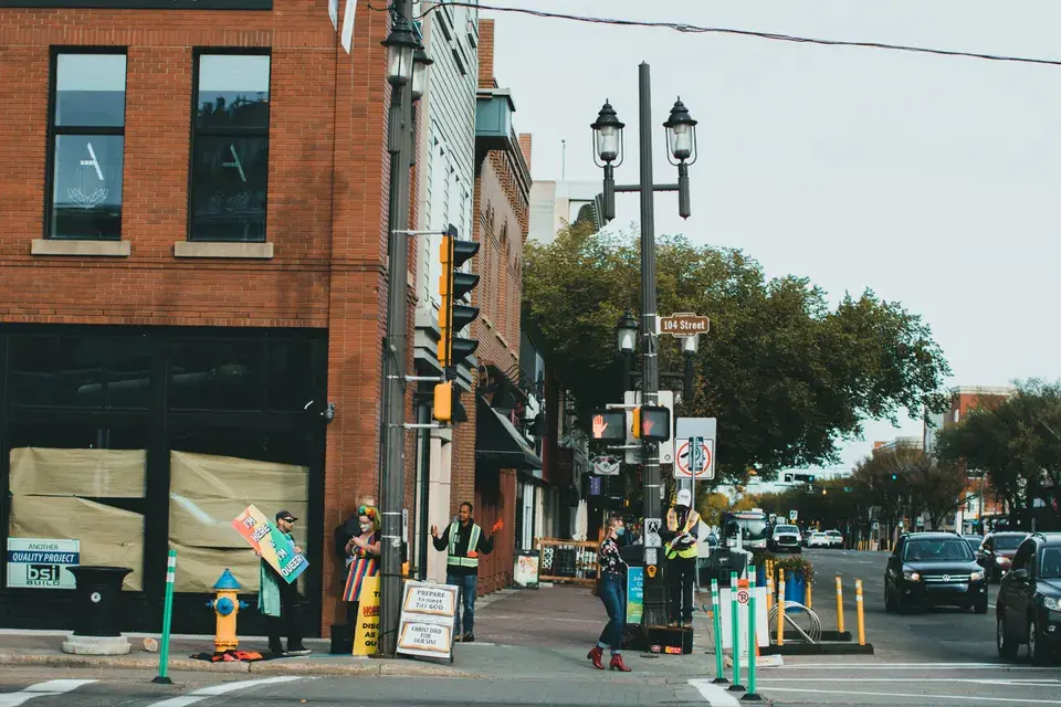 Prominent Cherry Creek Locations We Frequently Serve in Cherry Creek